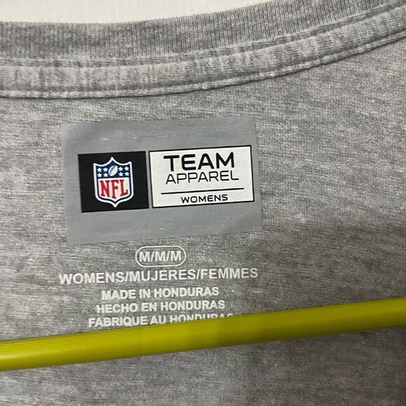 NFL Team Apparel Minnesota Vikings short sleeve v neck - Picture 2 of 3